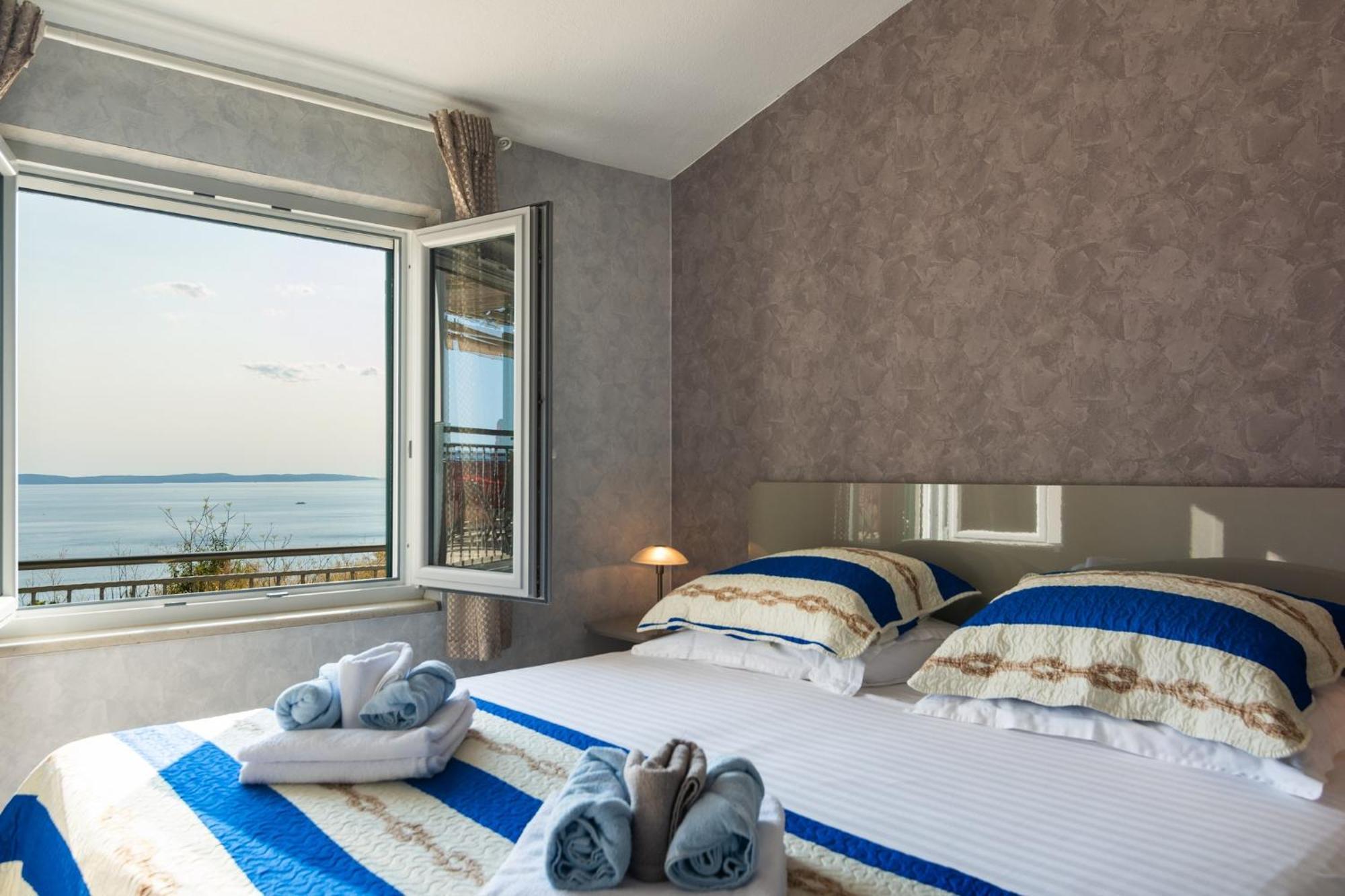 Villa Kuca Za Odmor R&A Podstrana Esterno foto